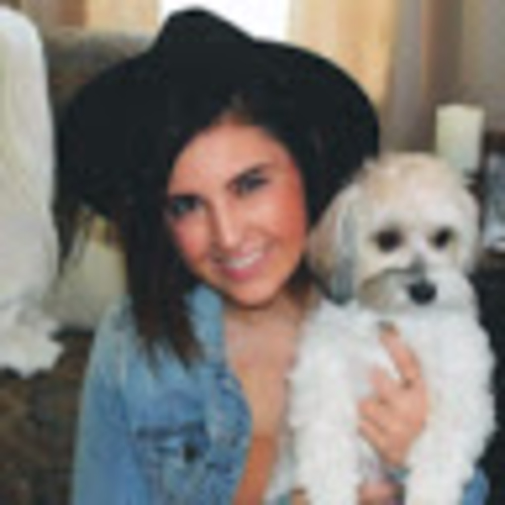 Meet your Posher, Danielle